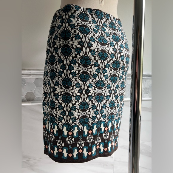 Sophie Max Floral Print Torques Brown White Stretch Skirt Sz M - Picture 3 of 10